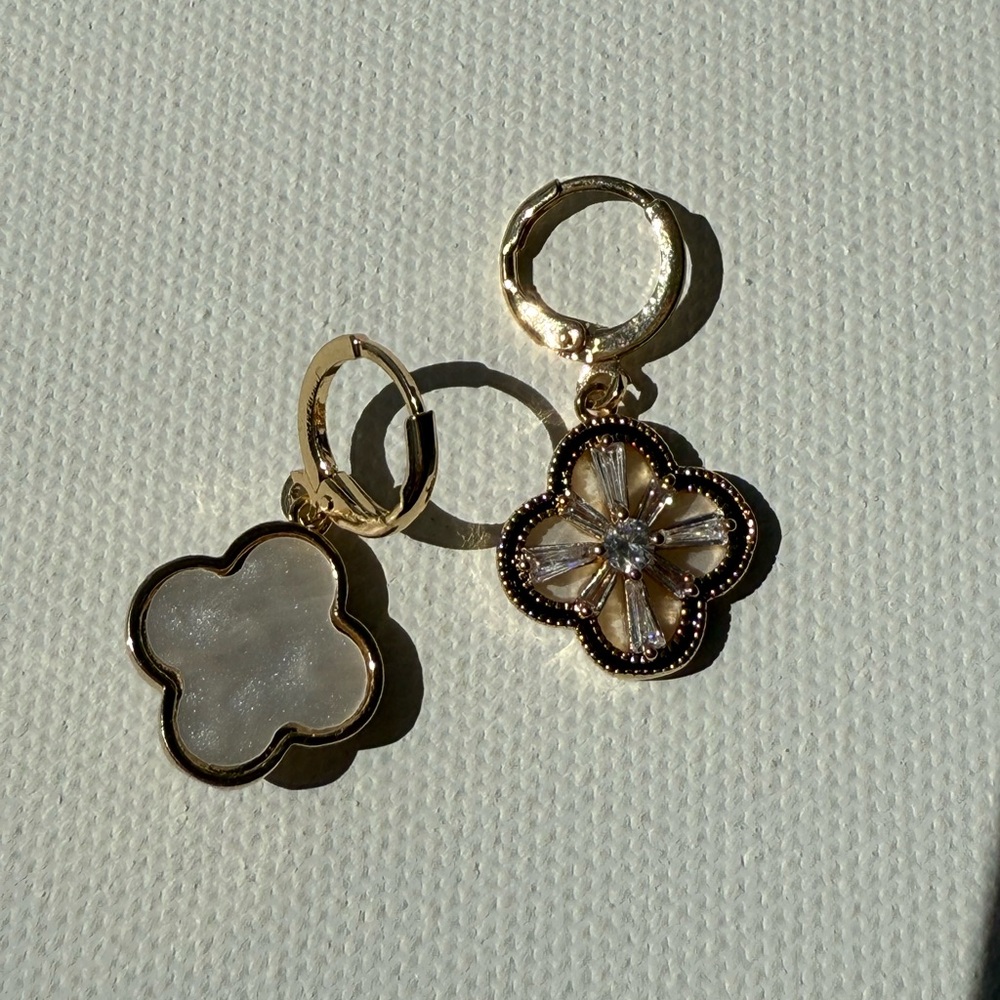 Clover Earrings Elegant Two-Sided Four-Leaf Clover Earrings โ Gold Plated - Picture 15 of 15